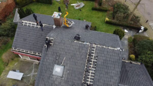Bovenaanzicht vernieuwen dak door Dakspecialist Vriezen